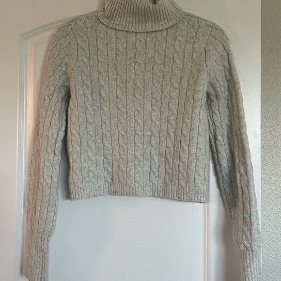 Jessica Simpson Light Gray Cable Knit Turtleneck Sweater - Picture 1 of 4
